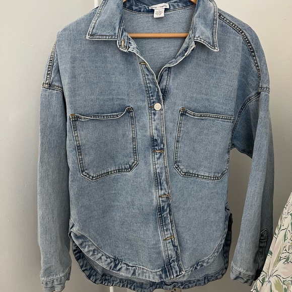 Jean button down - Picture 2 of 3